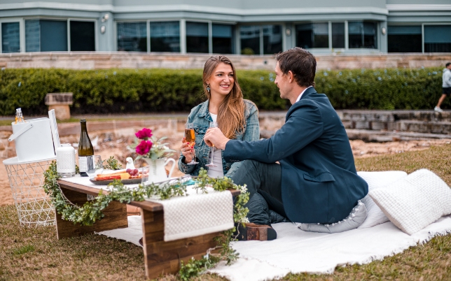 Couple Picnic Lavender Bay